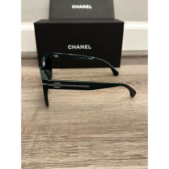 Chanel Acetate Square CC Polarized 5509-A Sunglasses Green main image 6